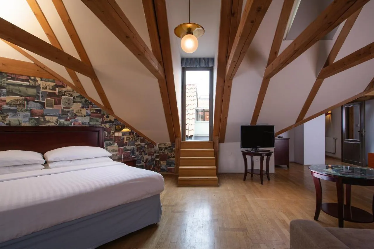 Charles Bridge Rooms & Suites By Sivek Hotels Prag Apart Otel