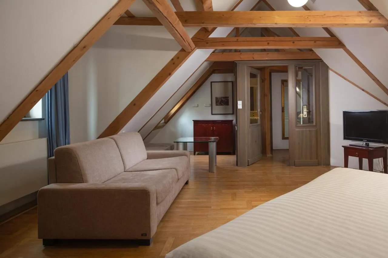 Charles Bridge Rooms & Suites By Sivek Hotels Prague 4*,  Czech Republic